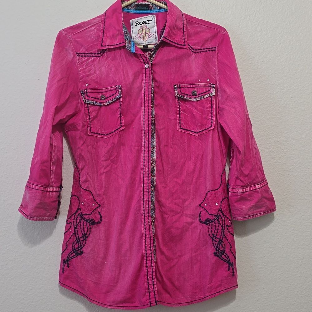 ROAR‎ shirt Y2k Emrodered Shirt. M